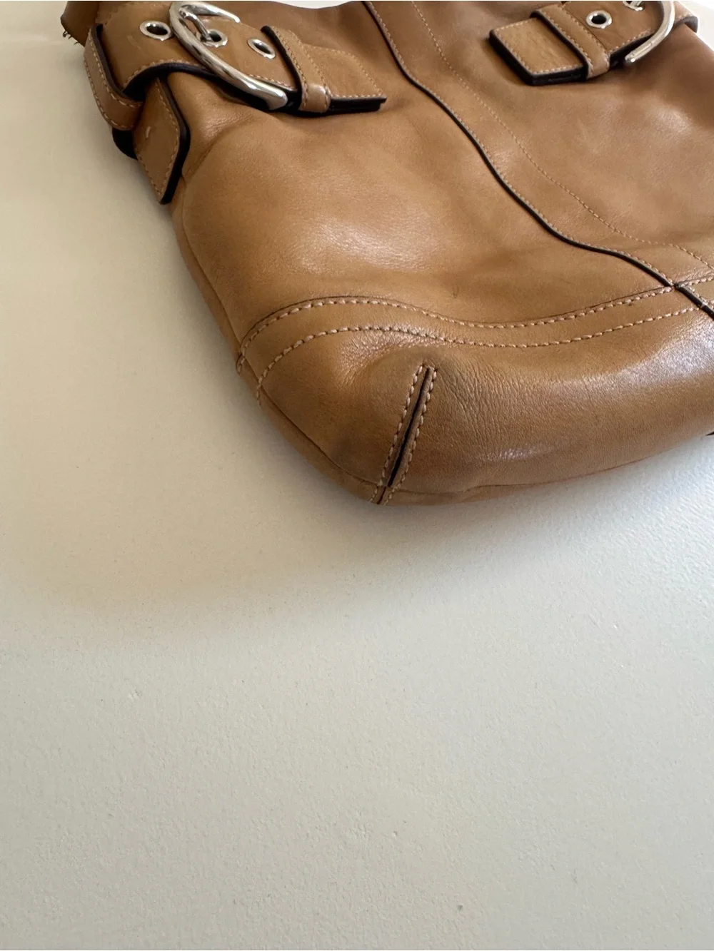 Vintage Coach Tan Leather Crossbody Shoulder Bag